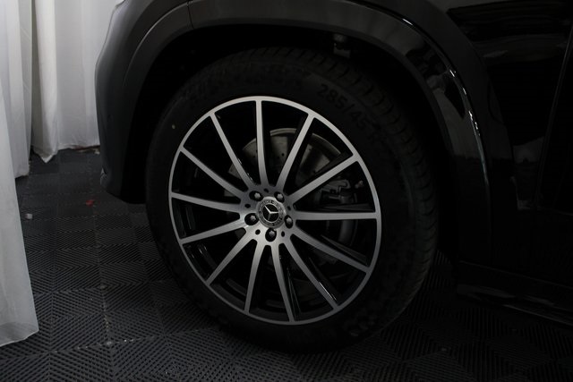 2025 Mercedes Benz GLS 450 4MATIC photo 10