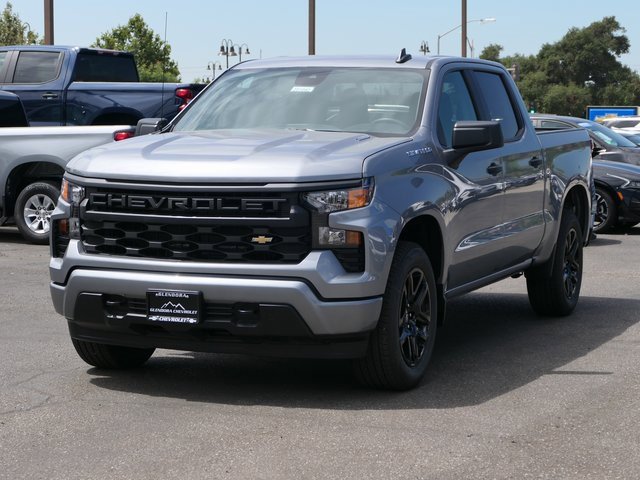 2025 Chevrolet Silverado 1500 Custom photo 8