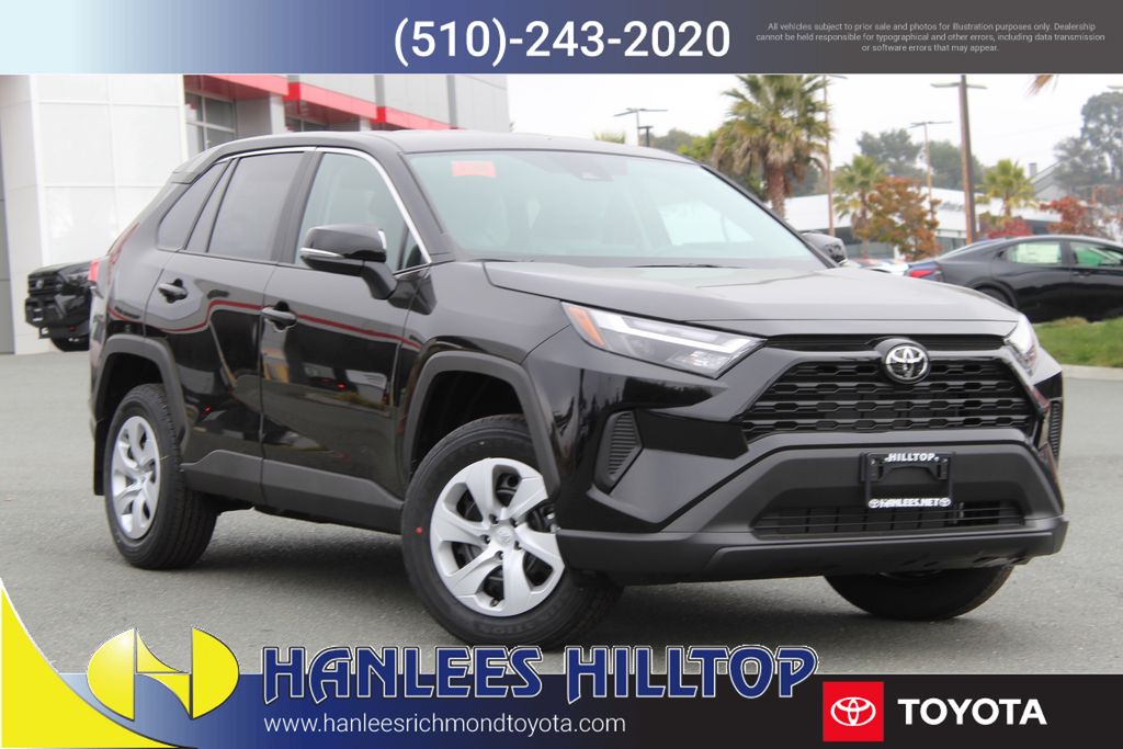 2025 Toyota RAV4 LE's photo