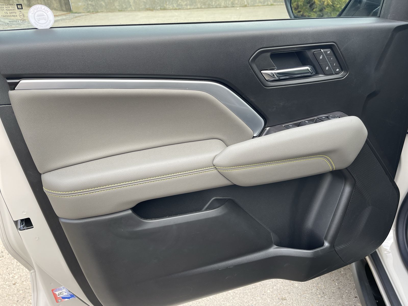 2026 Chevrolet Colorado ZR2 photo 2