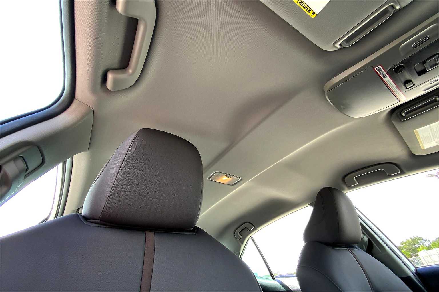 2019 Toyota Camry LE photo 12