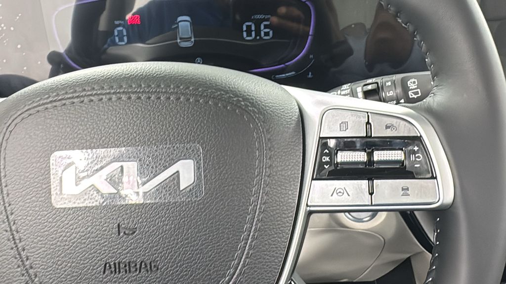 2025 Kia Telluride S photo 23