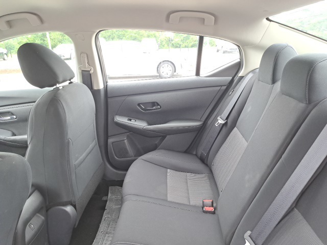 2024 Nissan Sentra SV photo 14