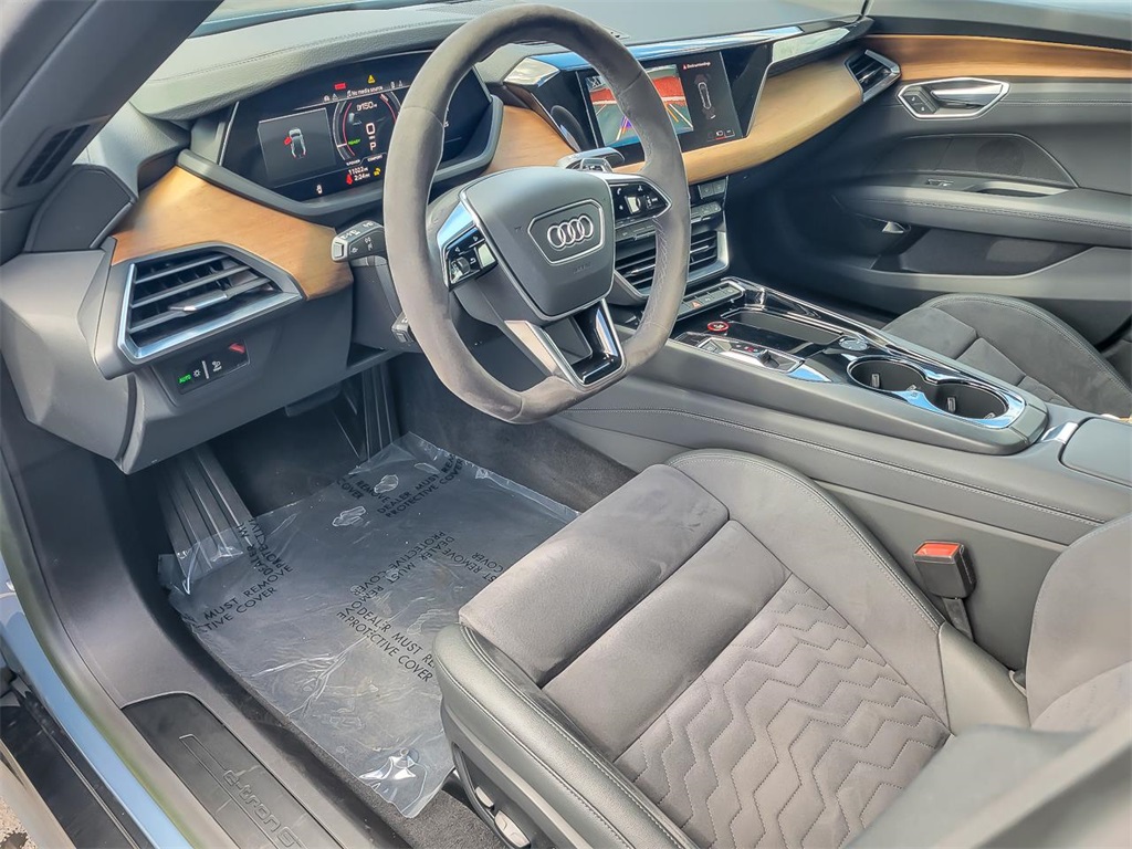2023 Audi e-tron GT Premium Plus photo 10