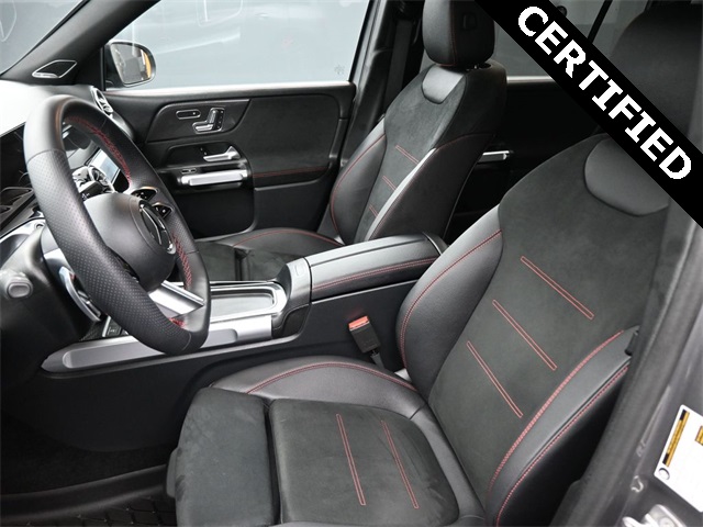 2024 Mercedes Benz GLB 250 photo 18