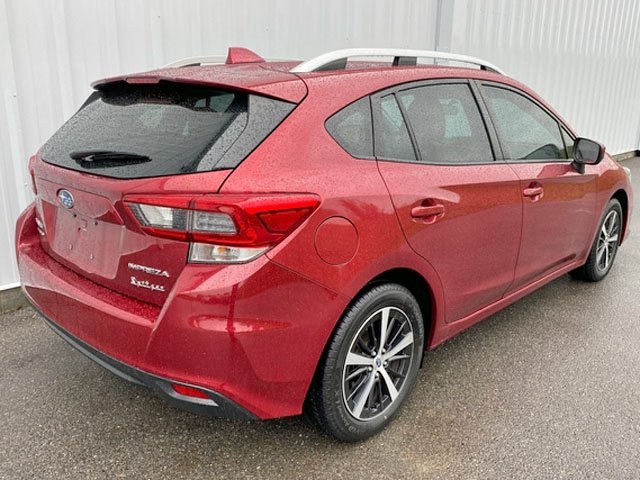 2022 Subaru Impreza Premium photo 3