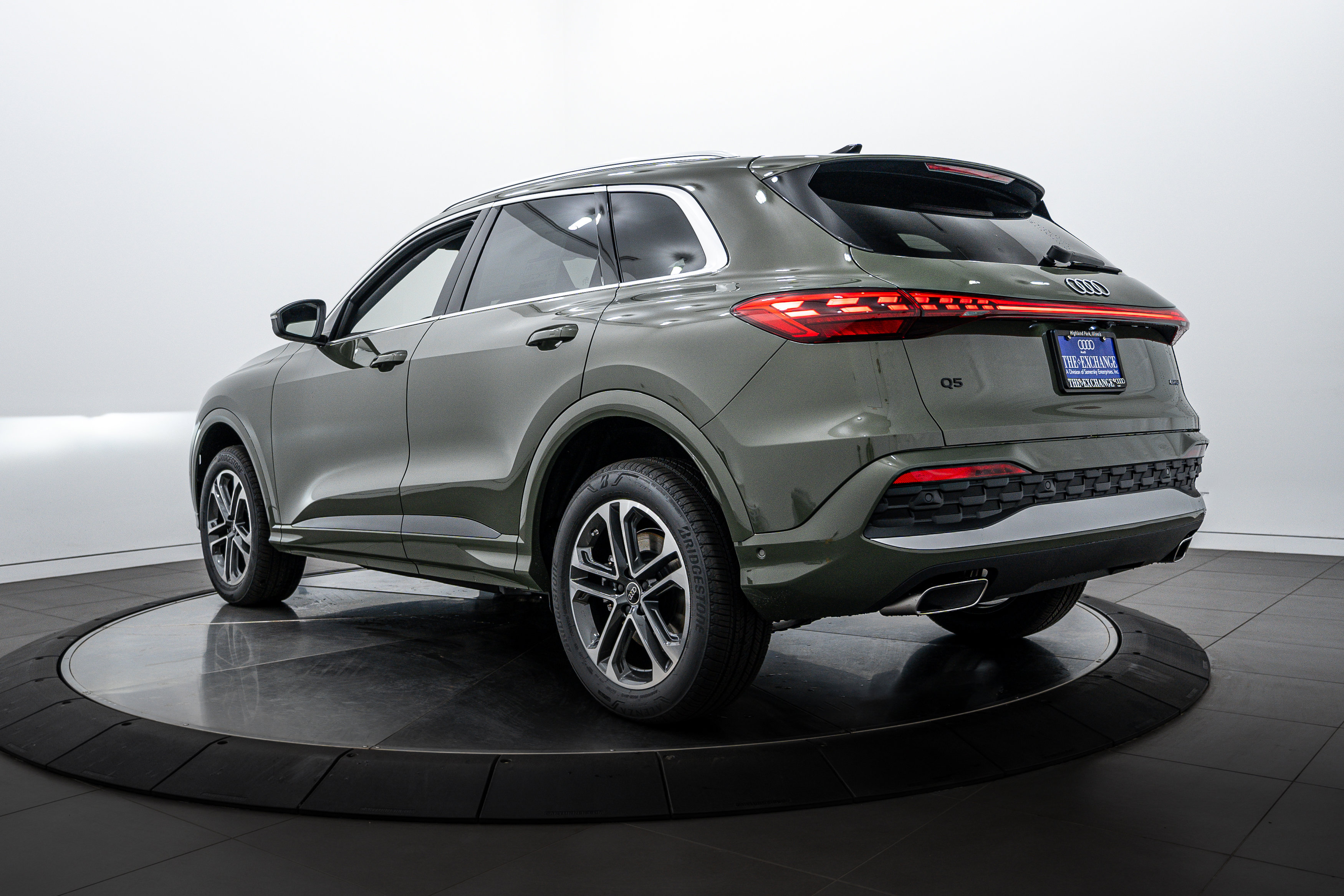 2025 Audi Q5 Premium Plus photo 5