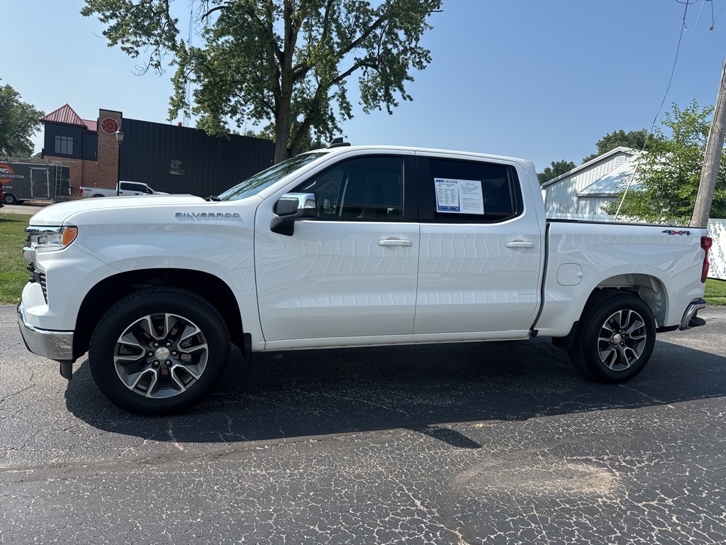 2023 Chevrolet Silverado 1500 LT photo 4