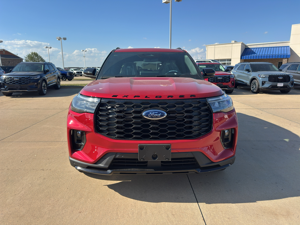 2025 Ford Explorer ST-Line photo 2