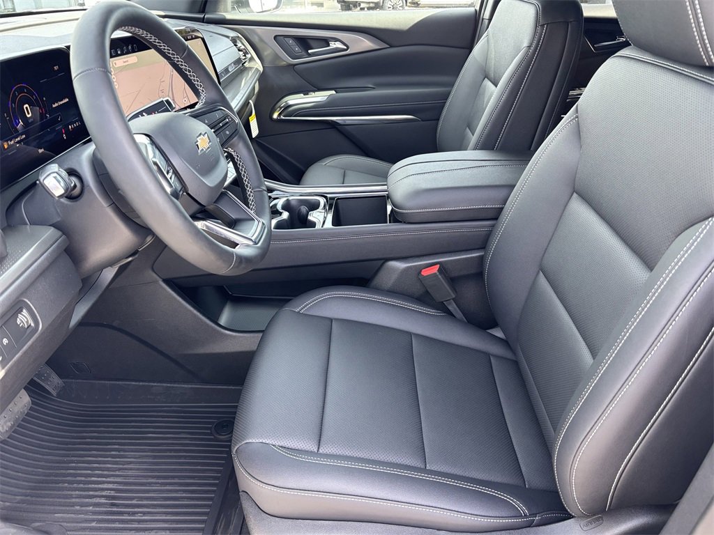 2026 Chevrolet Traverse photo 10