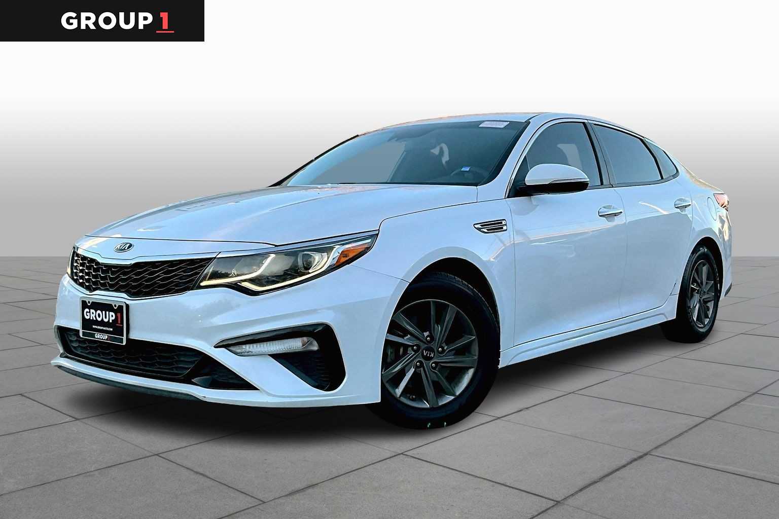 2020 Kia Optima LX's photo