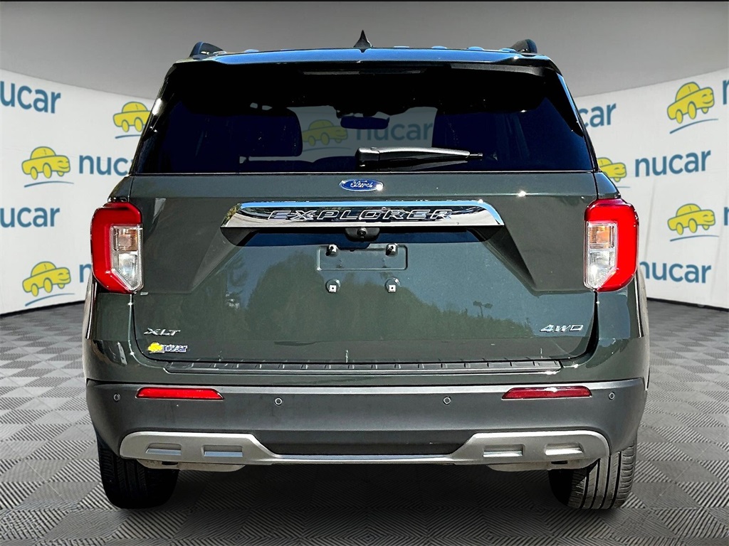 2022 Ford Explorer XLT photo 5