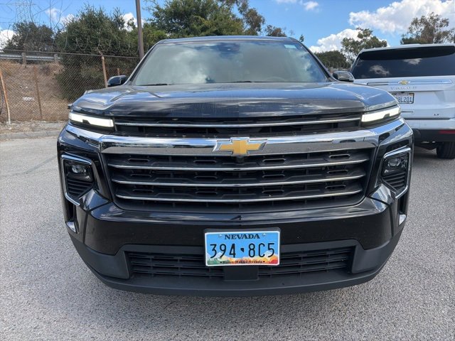 2025 Chevrolet Traverse photo 2