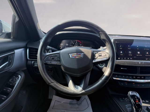2024 Cadillac CT5 V photo 12