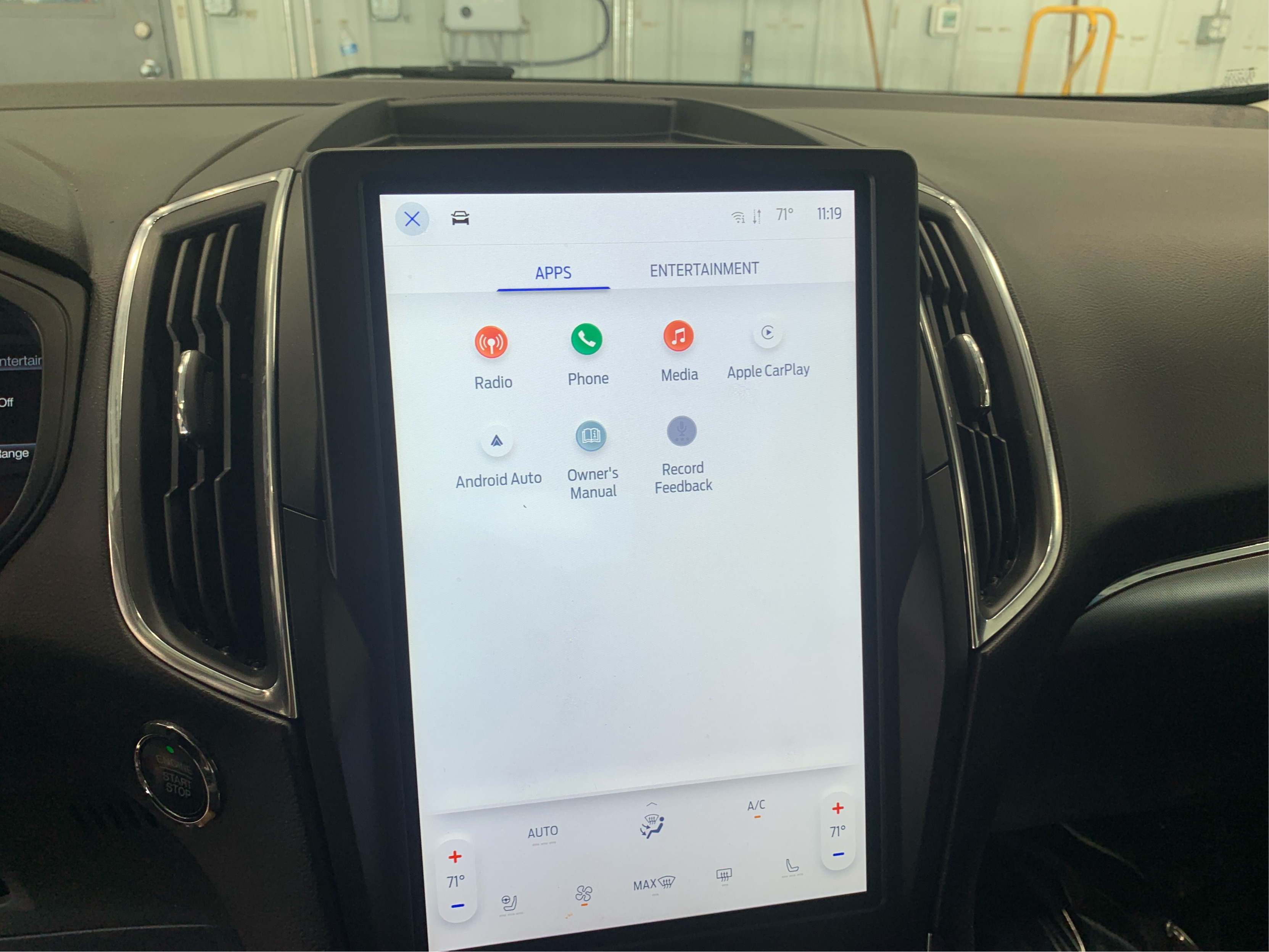2024 Ford Edge Titanium photo 11