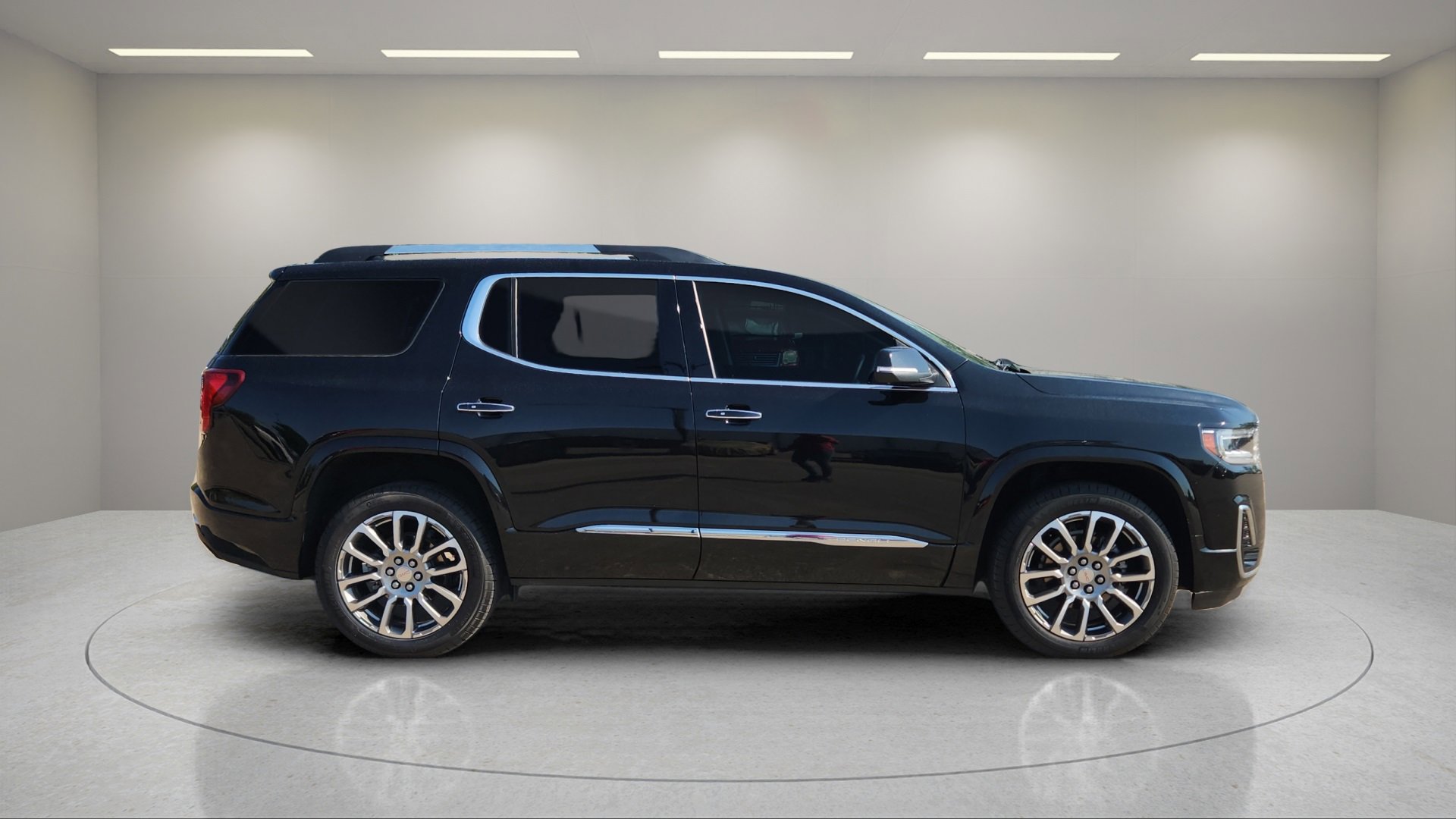 2023 Toyota RAV4 LE photo 2