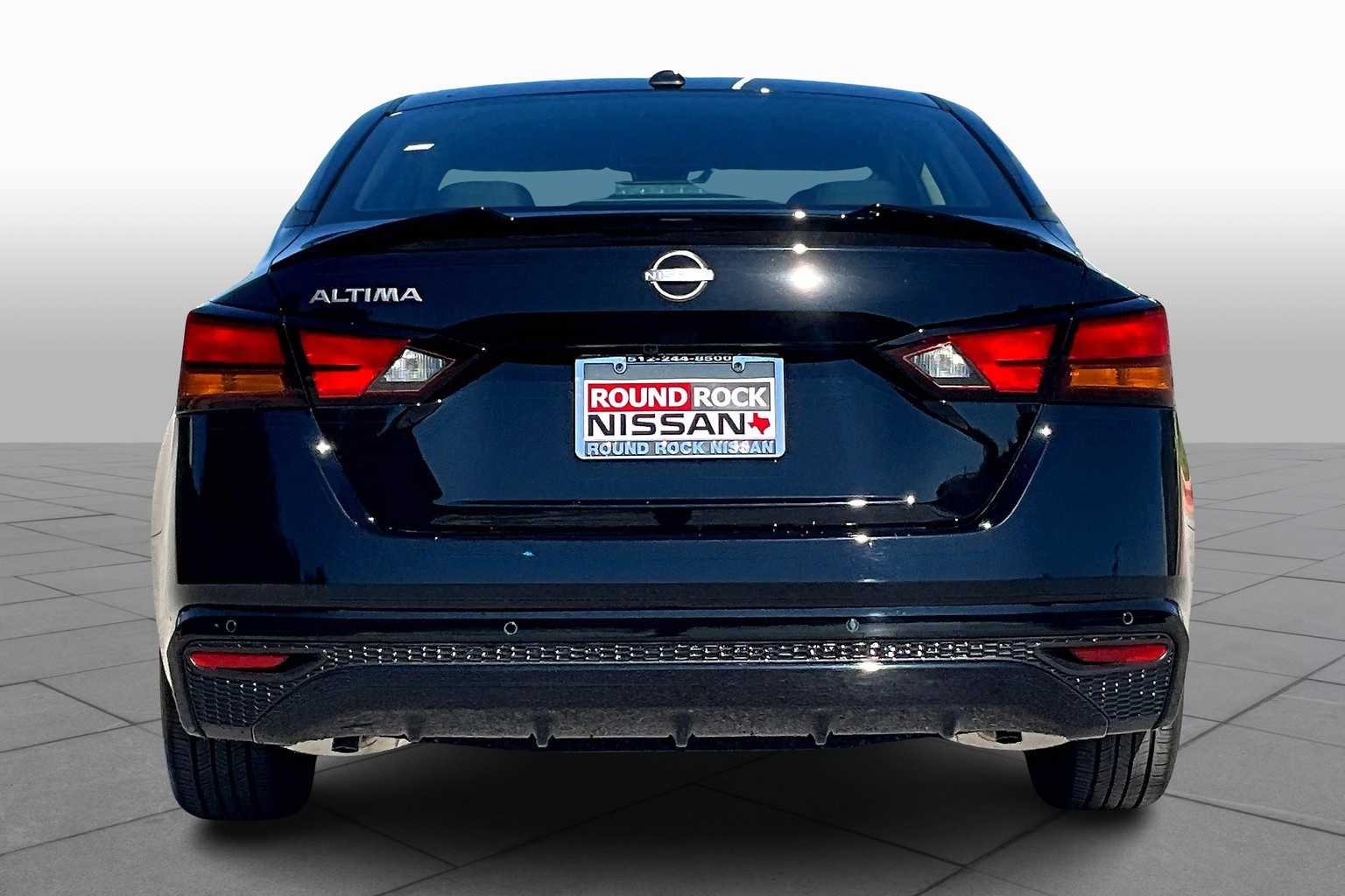 2025 Nissan Altima S photo 4