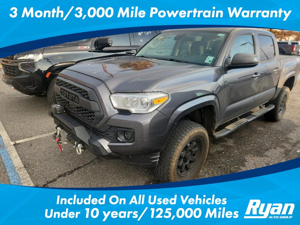 2023 Toyota Tacoma SR's photo