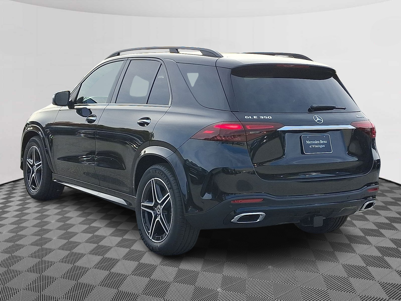 2026 Mercedes Benz GLE 350 4MATIC photo 4