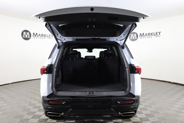 2026 Buick Enclave Sport Touring photo 3