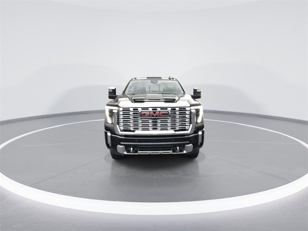 2026 Gmc Sierra 3500 HD Denali photo 3