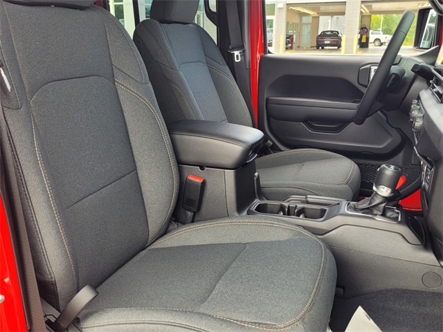 2025 Jeep Wrangler Sport S photo 13