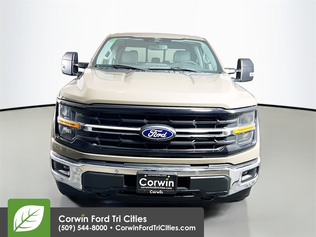 2025 Ford F-150 XLT photo 4