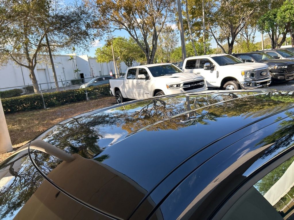 2025 Dodge Charger R/T photo 18
