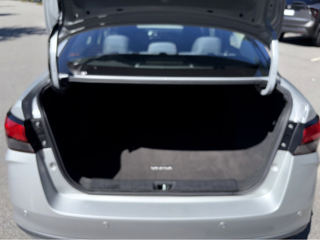 2020 Nissan Versa 1.6 SR photo 24