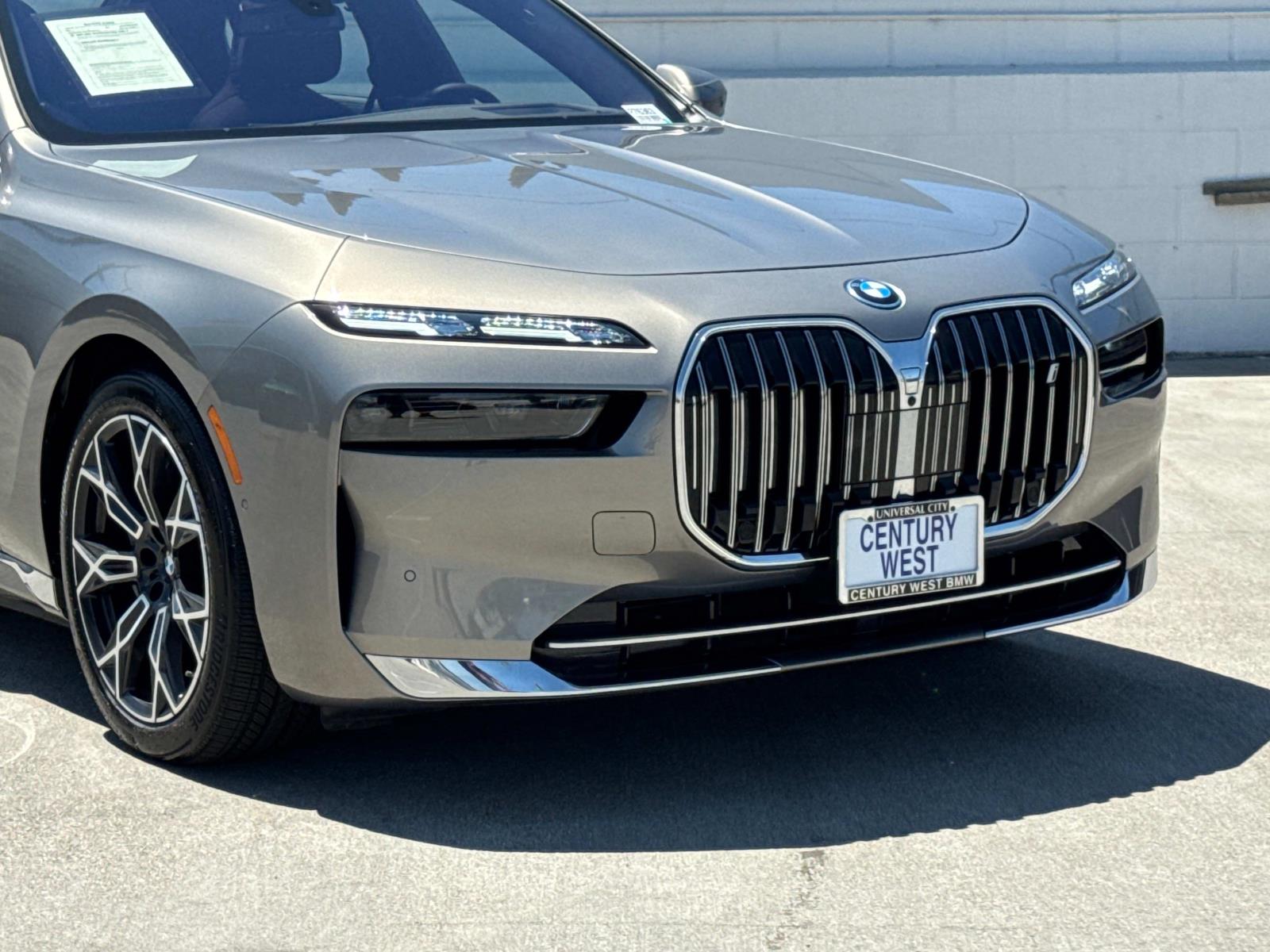 Used 2025 BMW i7 xDrive60 with VIN WBY53EJ09SCU64462 for sale in Los Angeles, CA