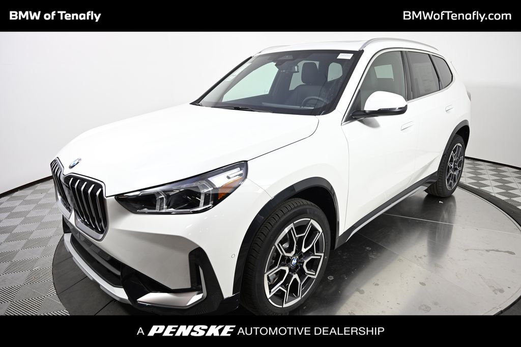 2026 BMW X1 28i's photo