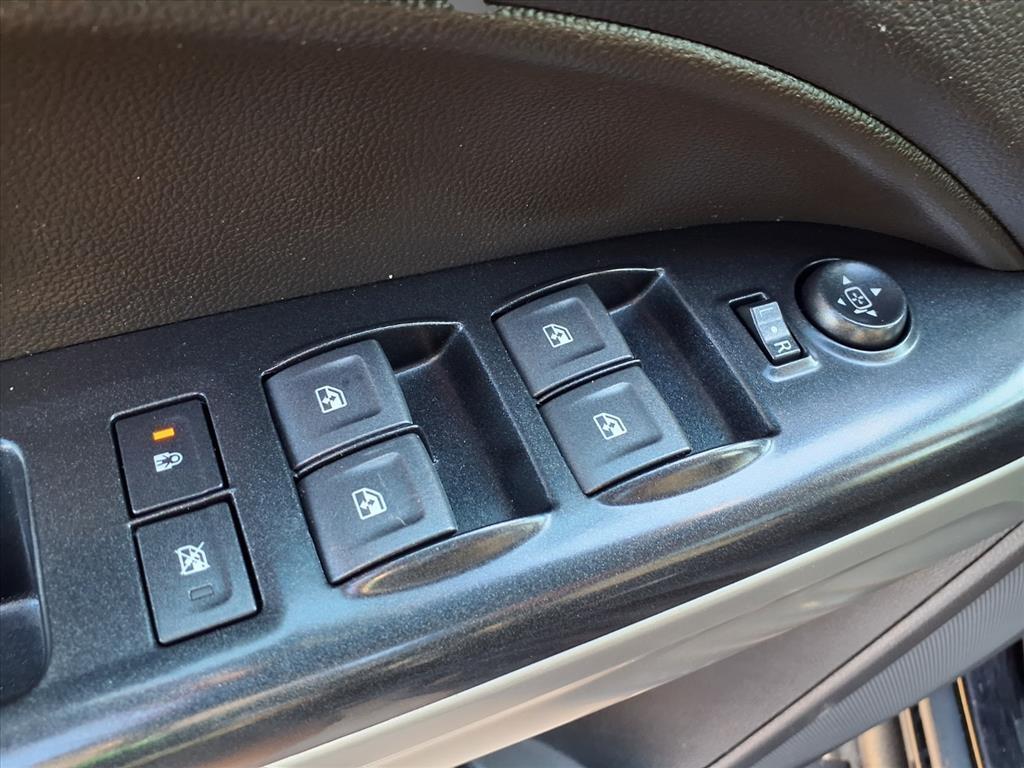 2021 Chevrolet Colorado LT photo 17