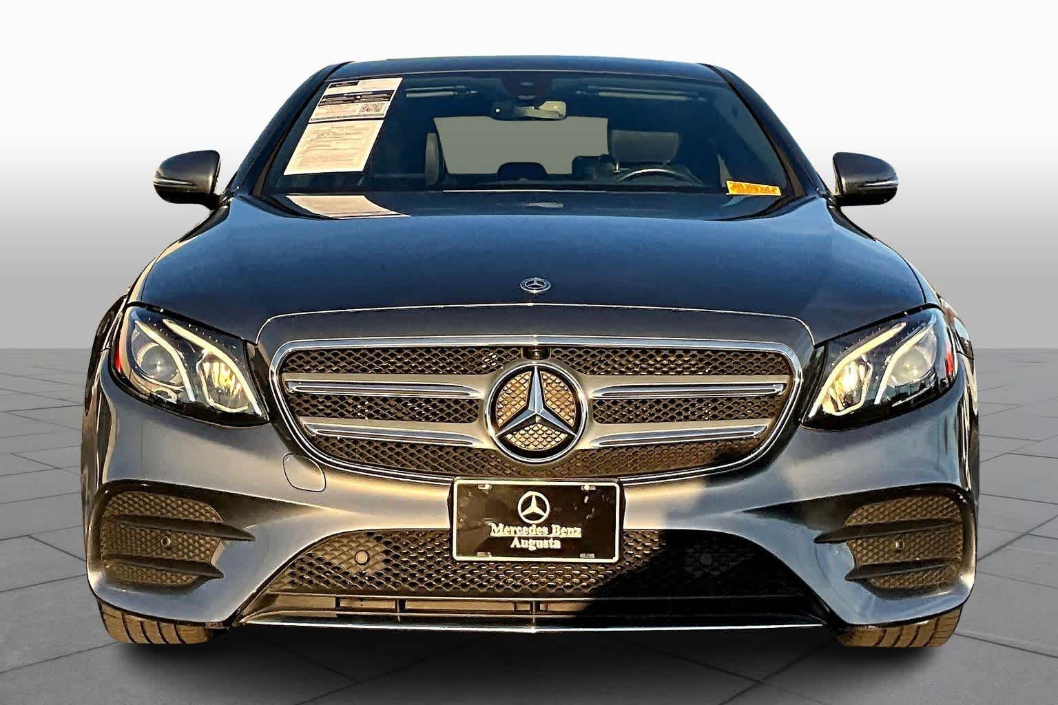 2019 Mercedes Benz E 300 4MATIC photo 3