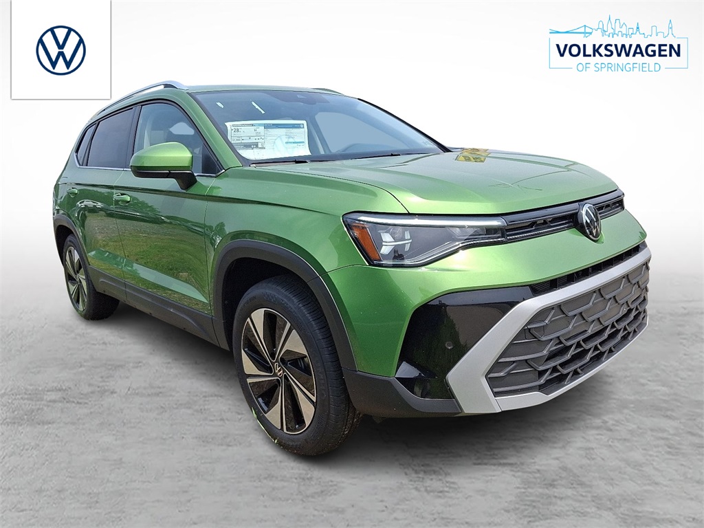 2025 Volkswagen Taos SE's photo