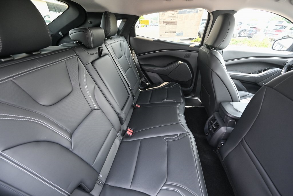 2025 Ford Mustang Mach-E Premium photo 20