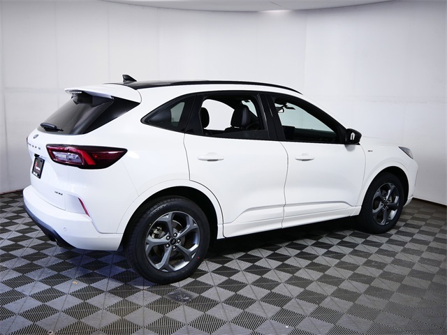 2023 Ford Escape ST-Line photo 7