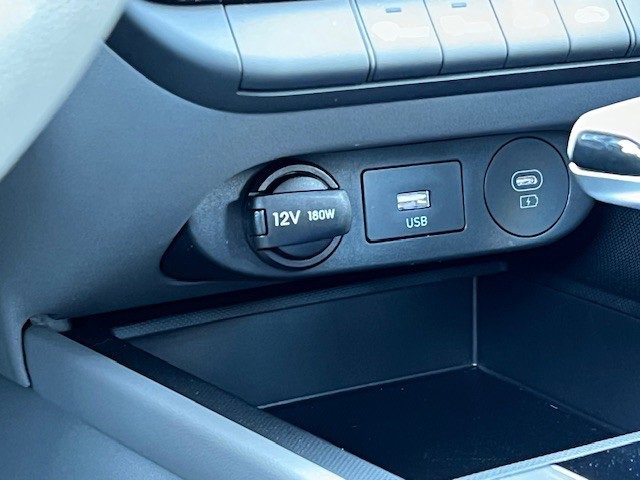 2024 Hyundai Elantra SEL photo 22