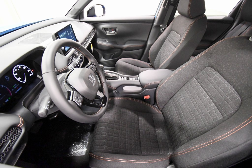 2026 Honda HR-V Sport photo 9