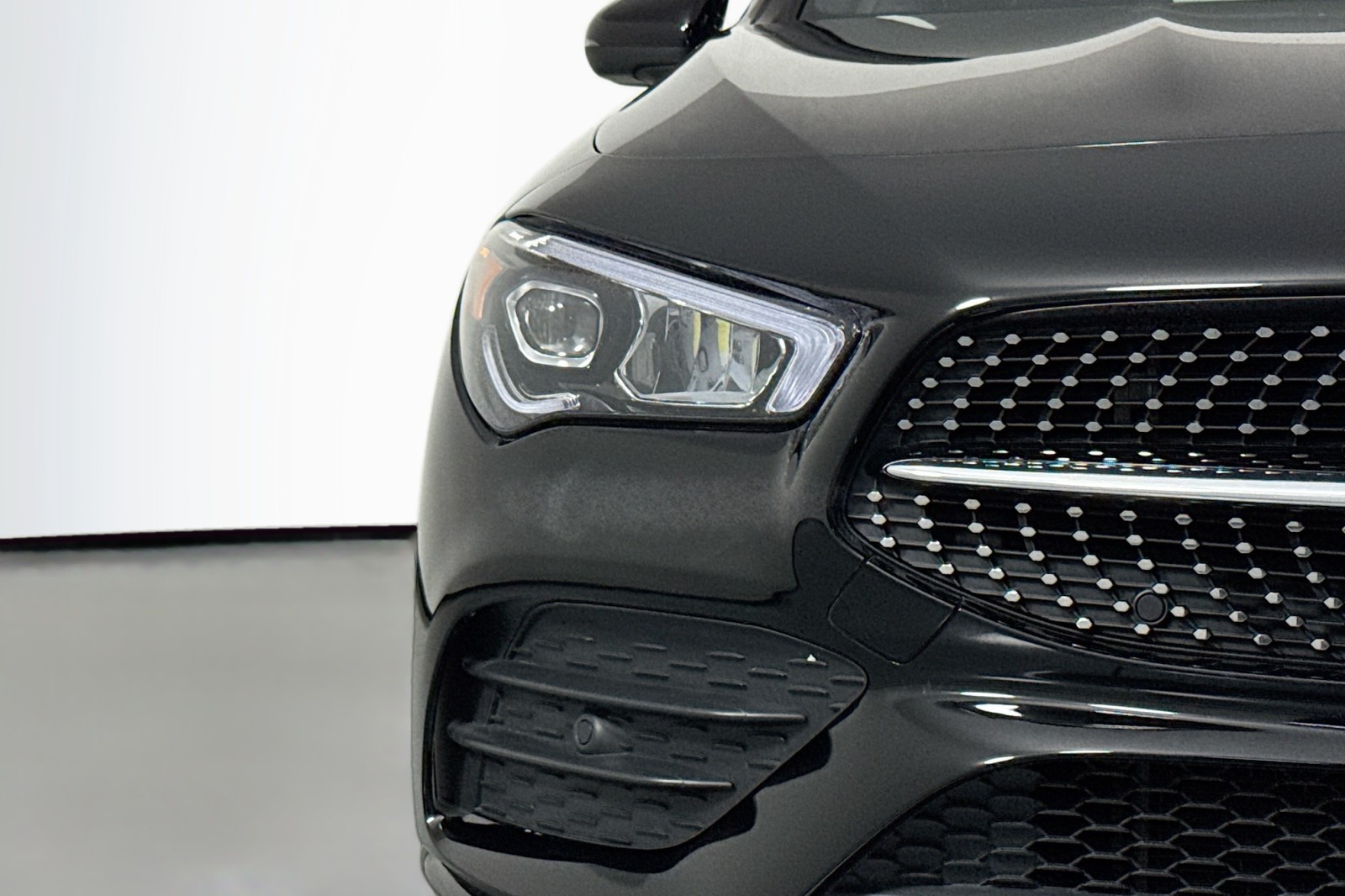 2023 Mercedes Benz CLA 250 photo 13