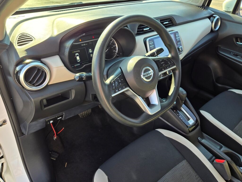 2022 Nissan Versa 1.6 SV photo 15