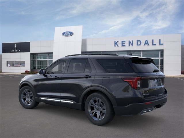 2025 Ford Explorer photo 3