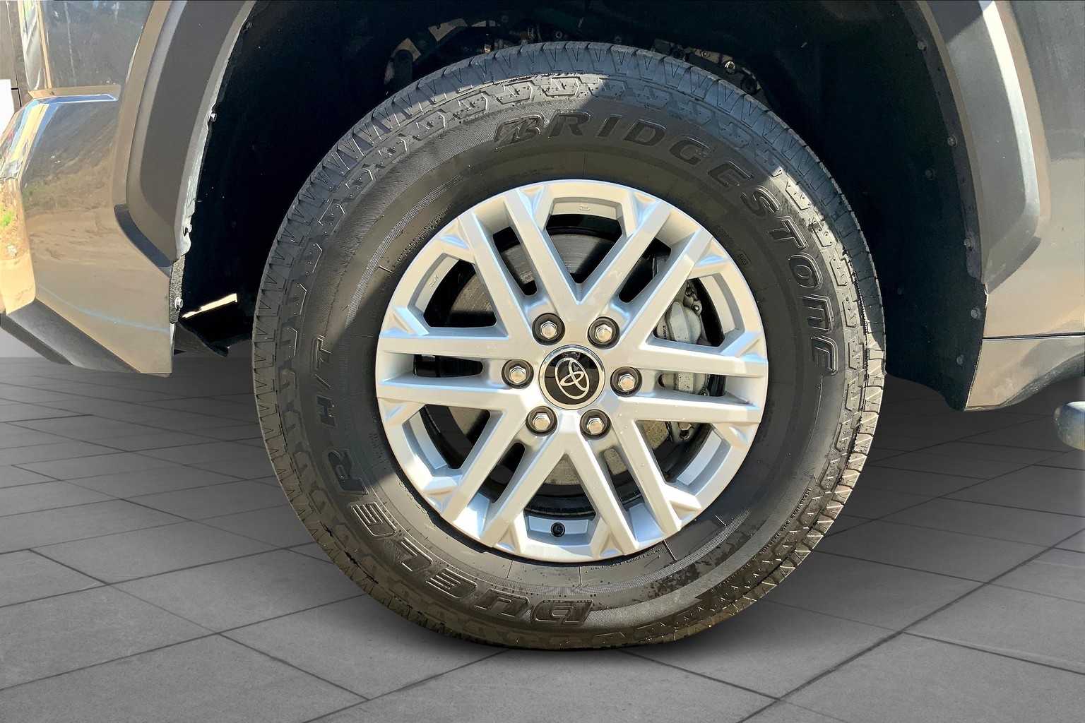 2024 Toyota Tundra SR5 Double Cab photo 9