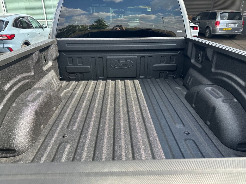 2025 Ford F-150 STX photo 4