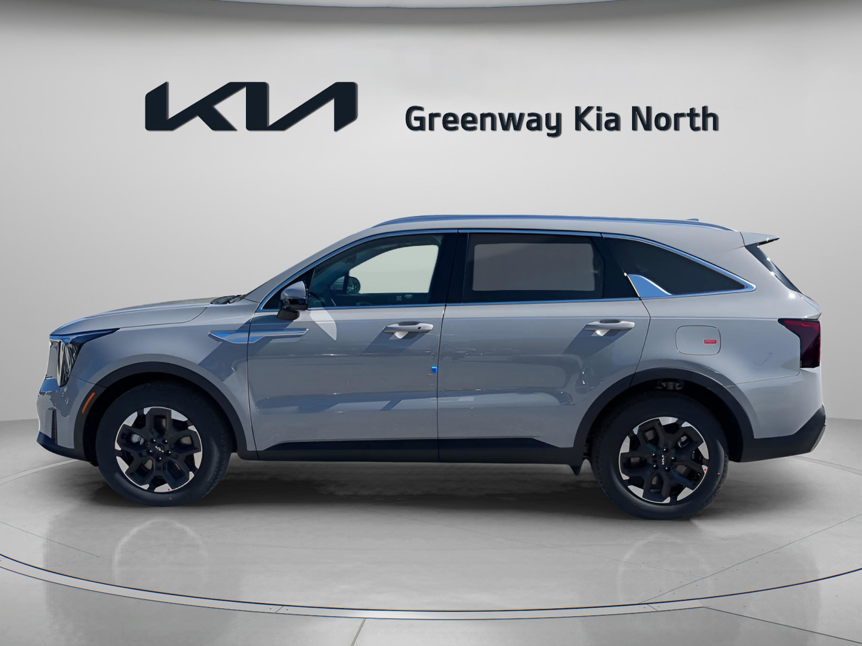 2025 Kia Sorento S photo 2