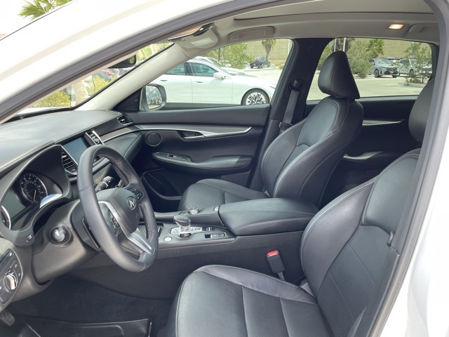2022 Infiniti QX50 Luxe photo 12