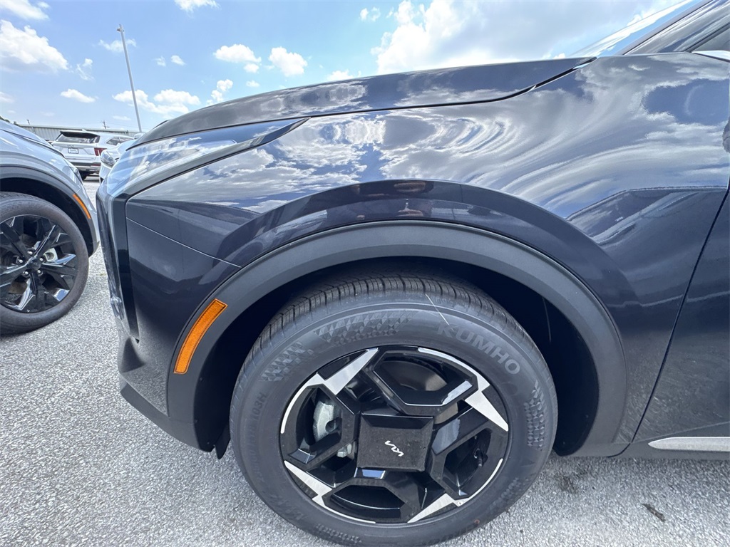 2026 Kia Sportage EX photo 2