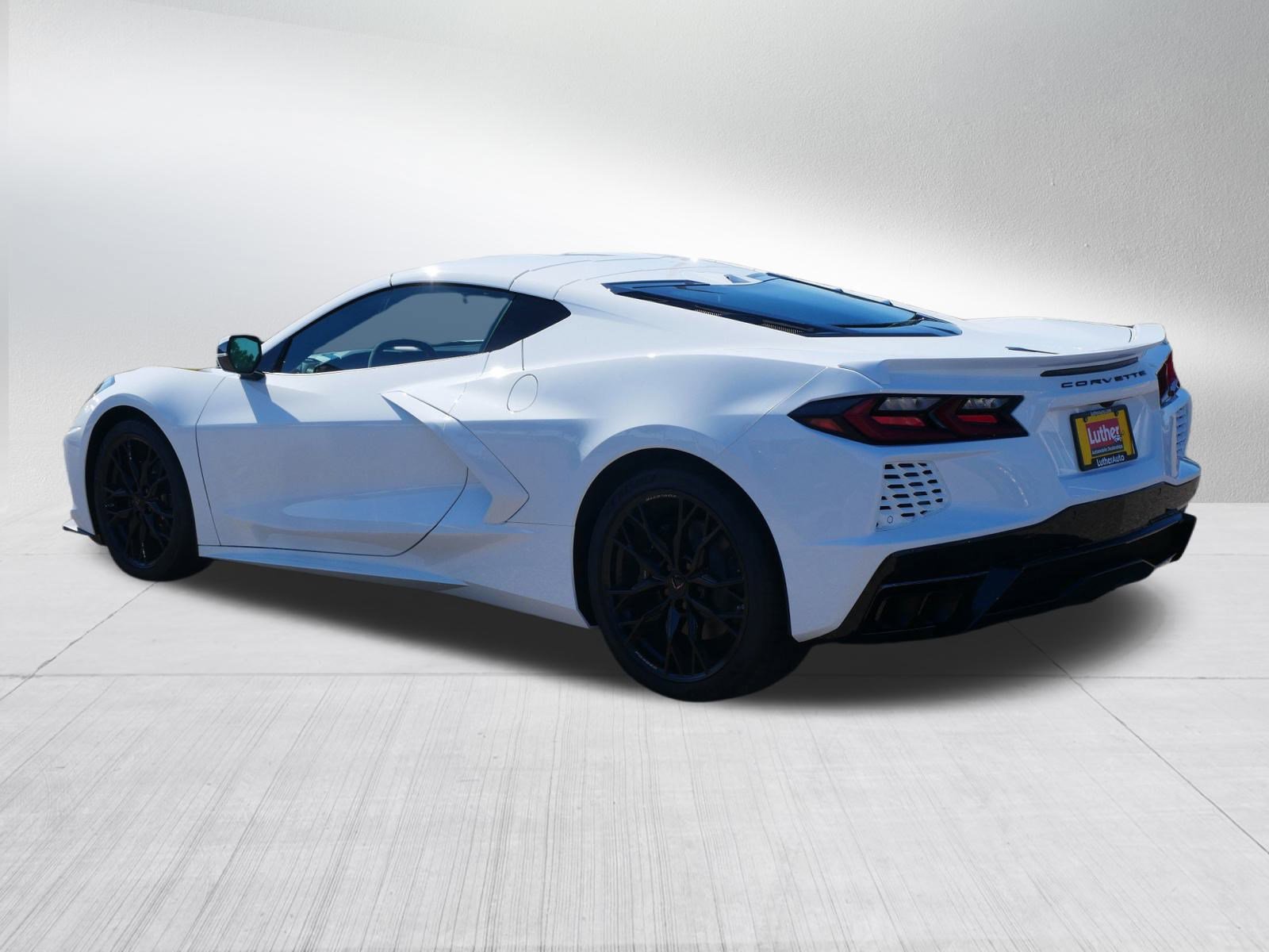 2026 Chevrolet Corvette Stingray 2LT photo 2