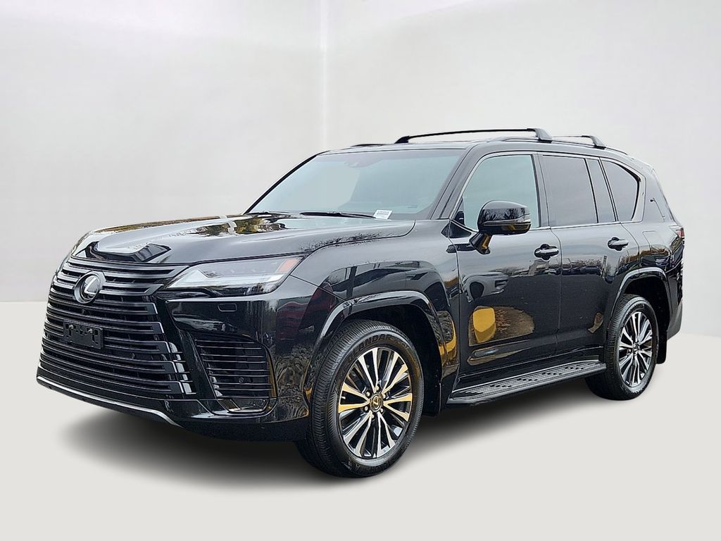 2023 Lexus LX Premium's photo