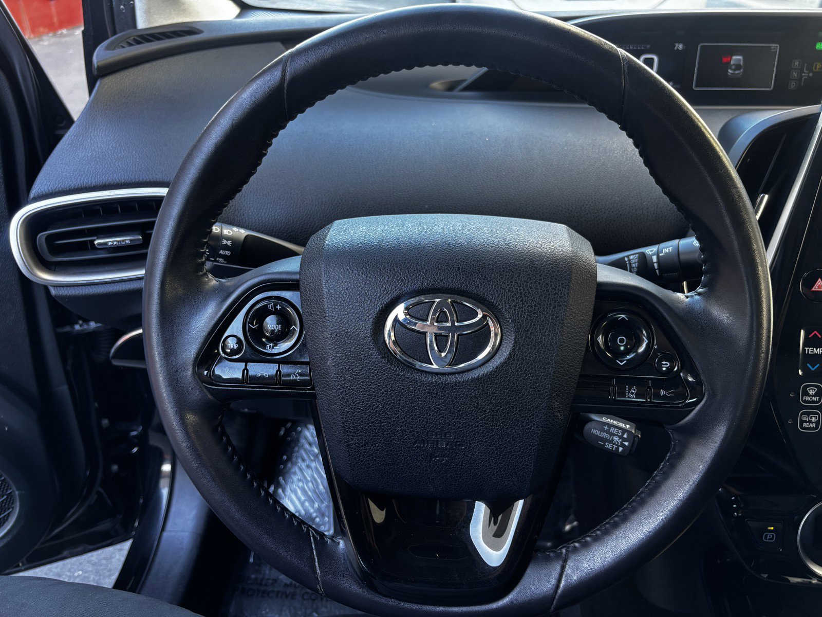 2022 Toyota Prius Prime XLE photo 18