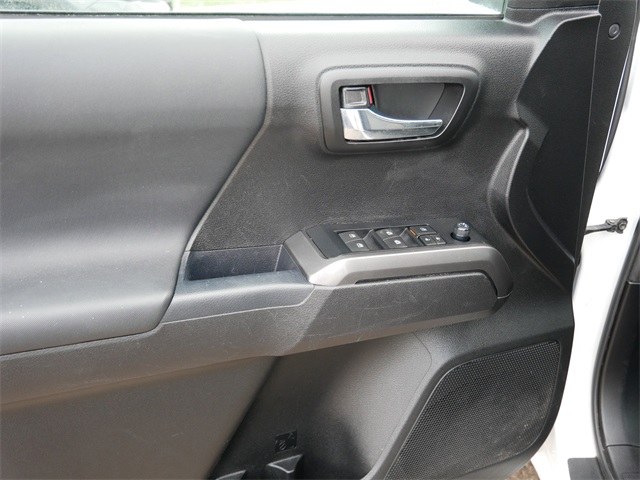 2021 Toyota Tacoma TRD Sport V6 photo 15